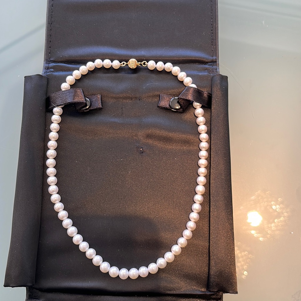 Woman’s Jewelry Necklace, Pearl 16 Inch 18 Karat Gold